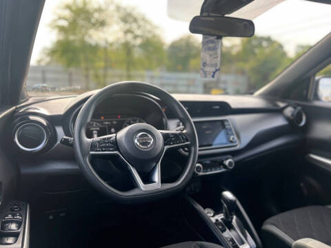 2020 Nissan Kicks SV