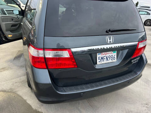 2005 Honda Odyssey Touring w/DVD w/Navi