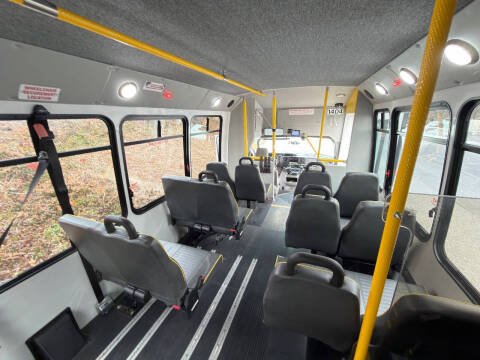 2014 Ford Shuttle bus