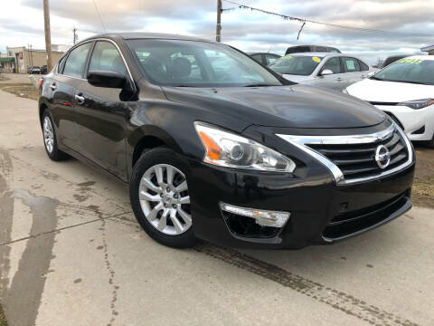 2013 Nissan Altima for sale at Wyss Auto in Oak Creek WI