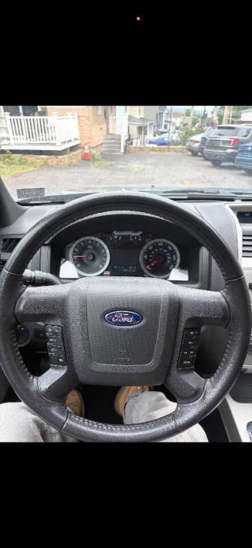 2011 Ford Escape XLT