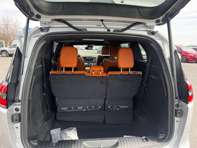 2026 Chrysler Pacifica Pinnacle