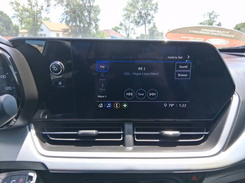 2025 Chevrolet Trax LS