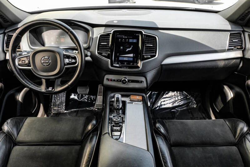 2016 Volvo XC90 T8 eAWD R-Design