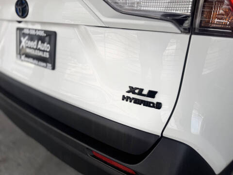 2020 Toyota RAV4 Hybrid XLE