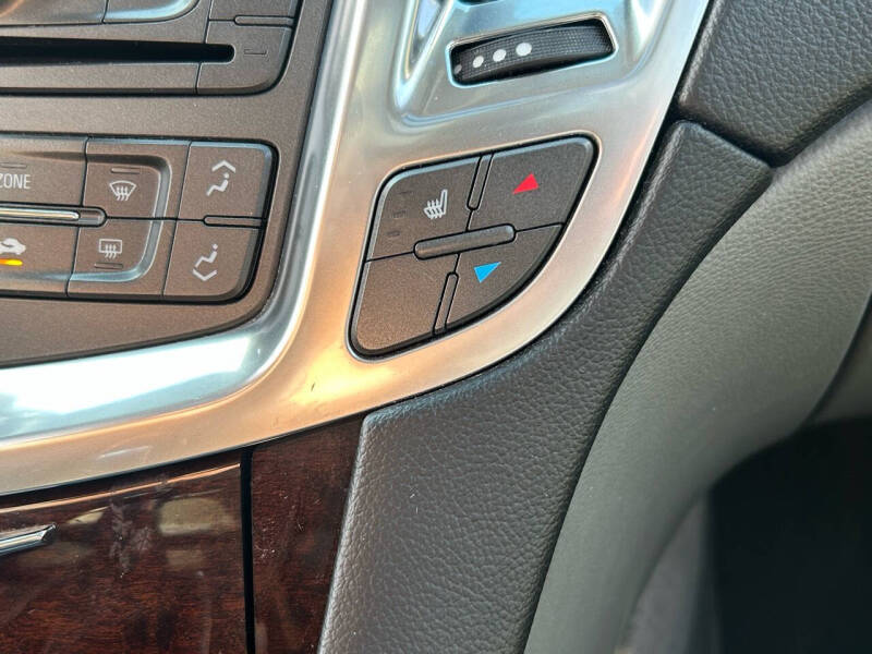 2012 Cadillac SRX Performance Collection