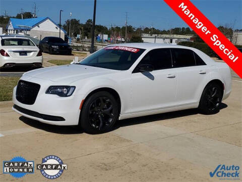 2023 Chrysler 300 for sale at Gregg Orr Pre-Owned of Destin in Destin FL