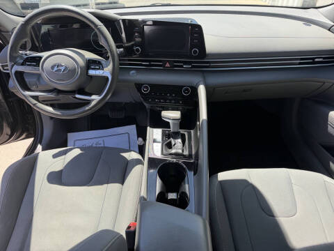 2021 Hyundai Elantra SEL
