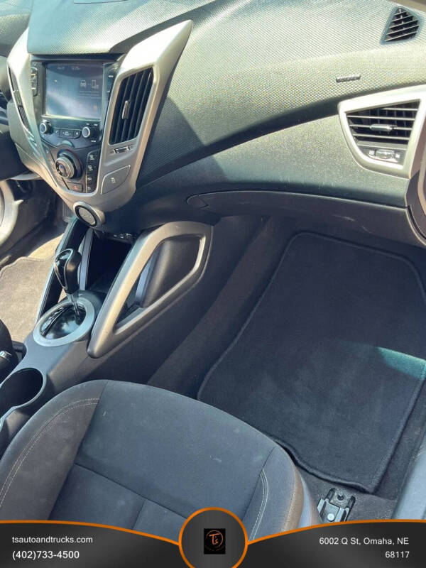 2017 Hyundai Veloster