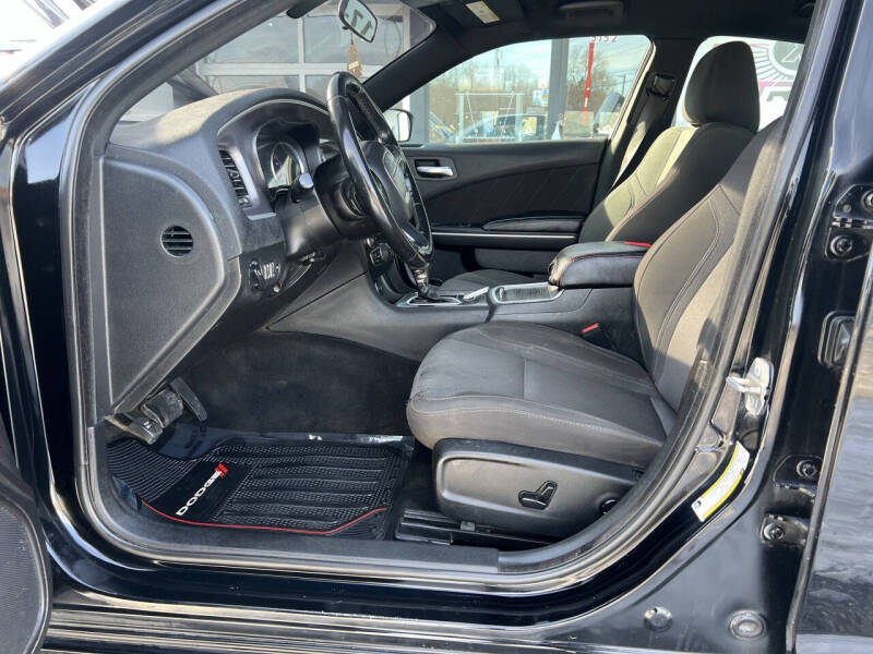 2019 Dodge Charger SXT