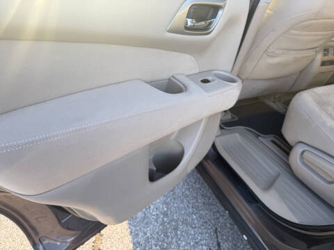 2013 Nissan Pathfinder S