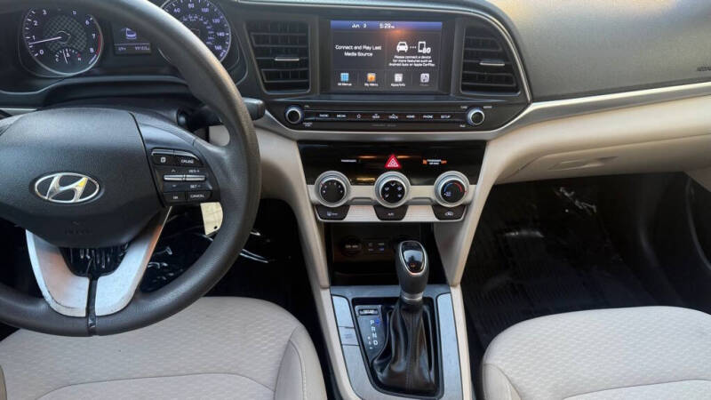 2019 Hyundai Elantra