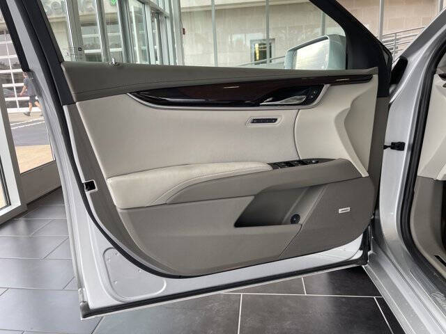 2013 Cadillac XTS Platinum Collection