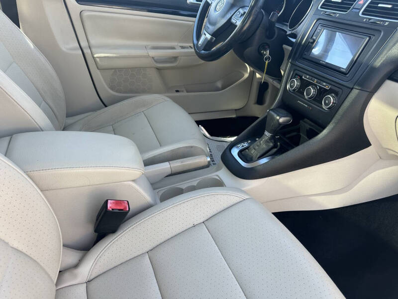 2011 Volkswagen Jetta SportWagen TDI