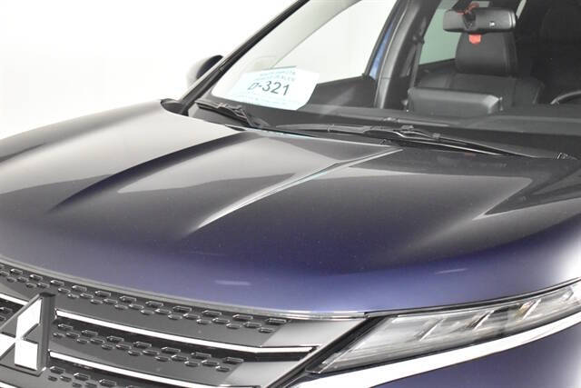 2023 Mitsubishi Outlander PHEV SE