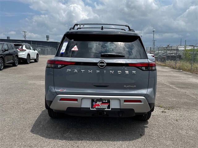 2025 Nissan Pathfinder Platinum