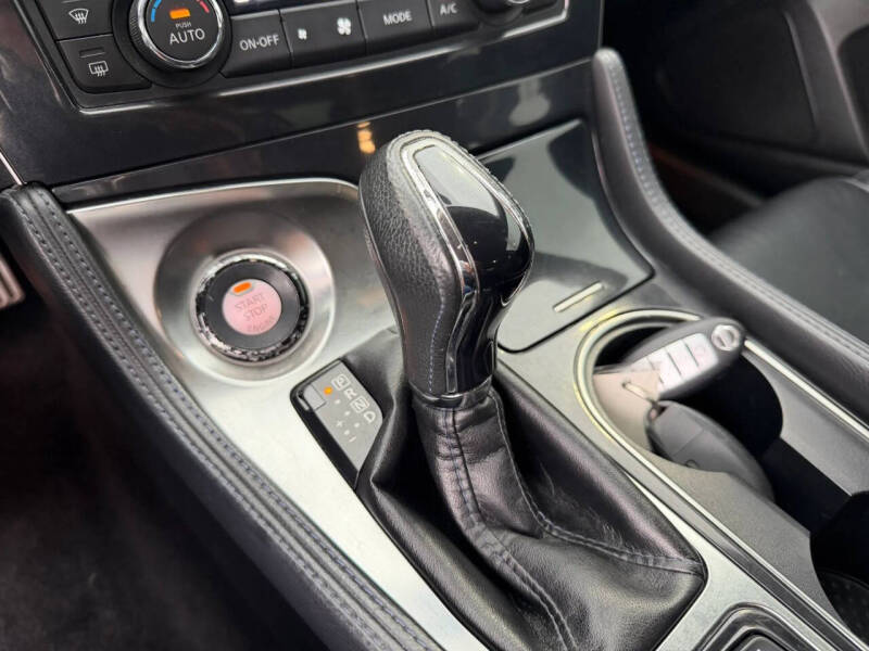 2017 Nissan Maxima