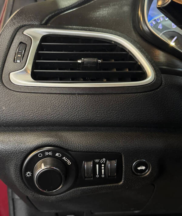 2016 Chrysler 200