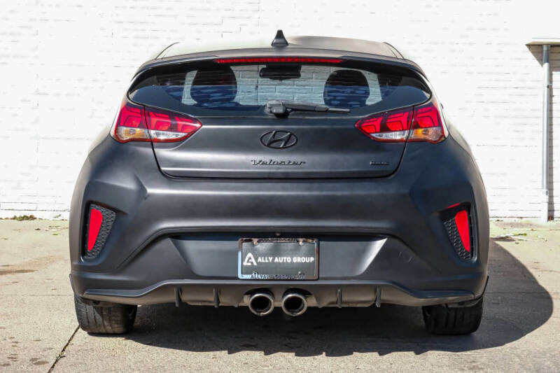 2019 Hyundai Veloster