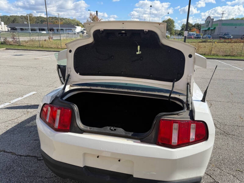 2010 Ford Mustang V6 Premium