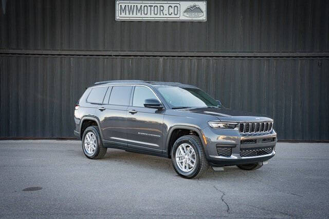 2025 Jeep Grand Cherokee L Laredo's photo