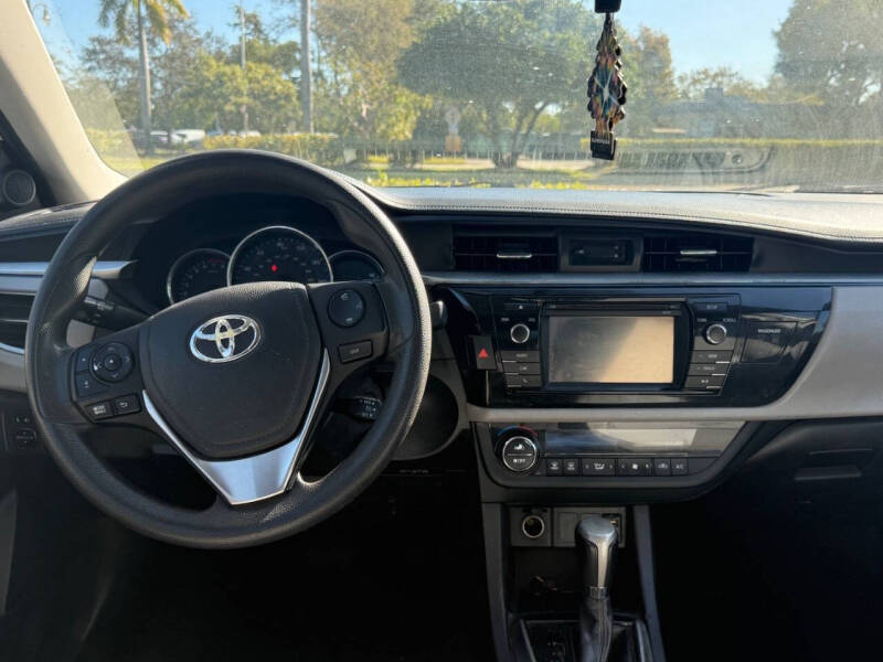 2016 Toyota Corolla LE