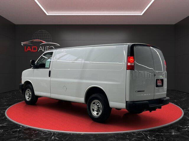 2021 Chevrolet Express 2500