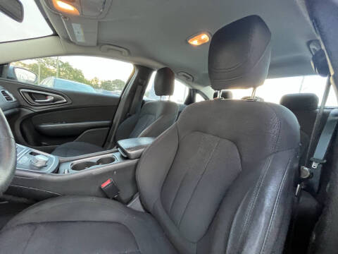 2015 Chrysler 200 Limited