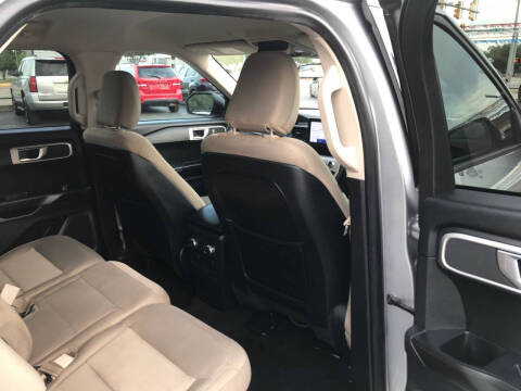 2020 Ford Explorer