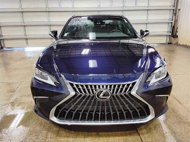 2025 Lexus ES 300h