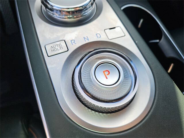 2022 Genesis GV70 2.5T Standard