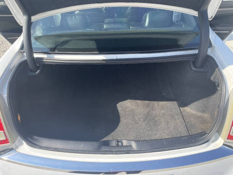 2011 Chrysler 300 Limited