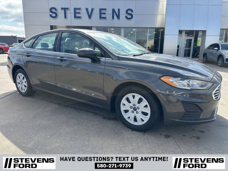 Used 2019 Ford Fusion S with VIN 3FA6P0G72KR113479 for sale in Enid, OK