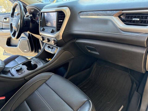 2020 GMC Acadia Denali