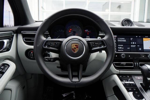 2023 Porsche Macan S