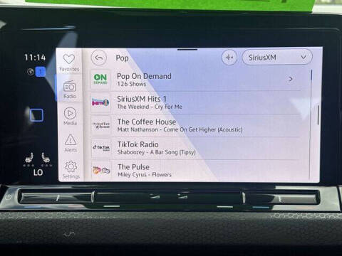 2024 Volkswagen Golf GTI 380 SE