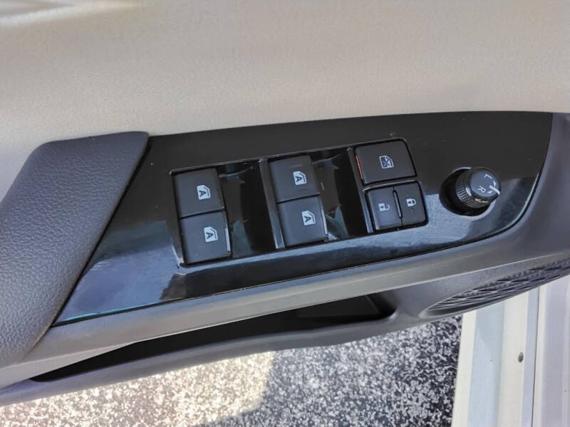 2016 Toyota Prius Two