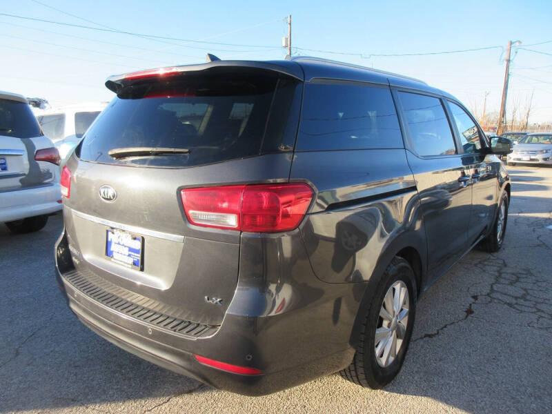 2017 Kia Sedona LX