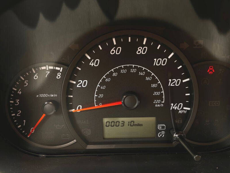 2024 Mitsubishi Mirage LE