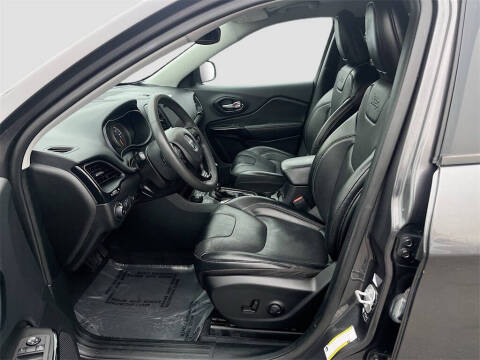 2023 Jeep Cherokee Altitude Lux