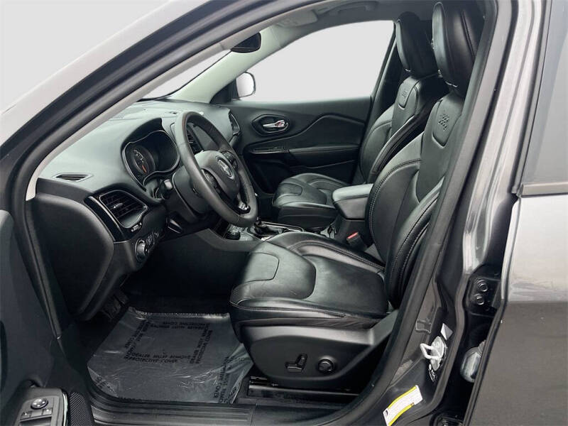 2023 Jeep Cherokee Altitude Lux