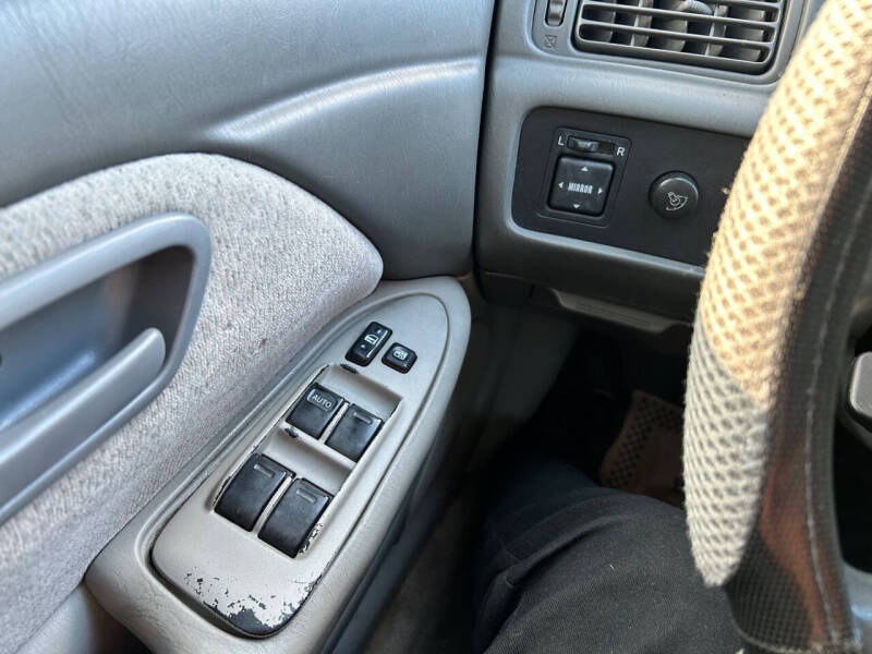 2001 Toyota Camry LE