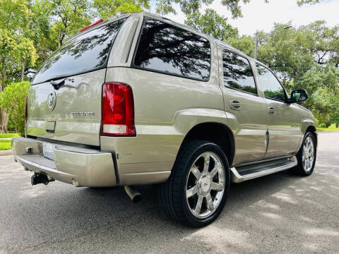2003 Cadillac Escalade