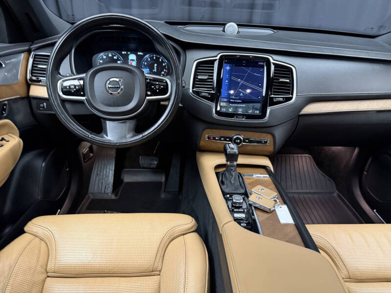 2016 Volvo XC90 T6 First Edition