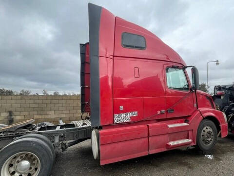 2016 Volvo VNL64T670