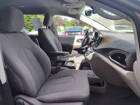 2018 Chrysler Pacifica Touring Plus