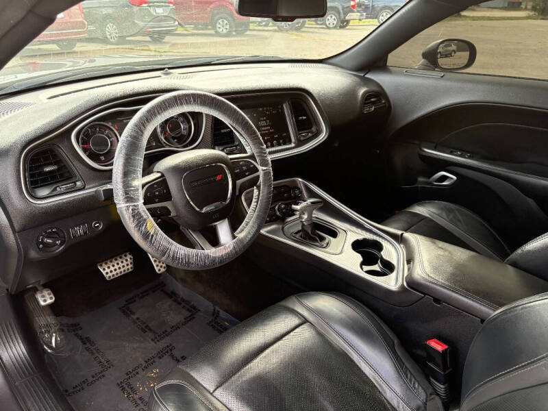 2015 Dodge Challenger SXT Plus