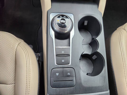 2021 Ford Escape SEL