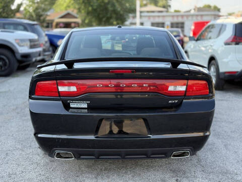2014 Dodge Charger SXT