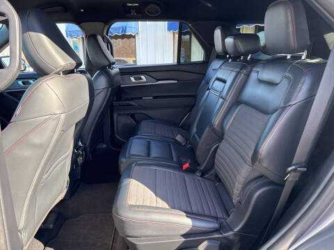 2025 Ford Explorer ST-Line